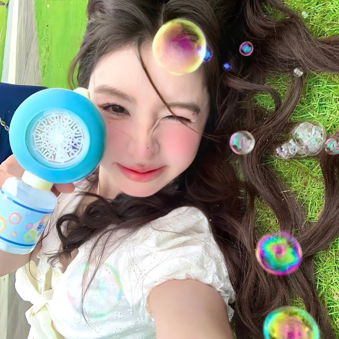 吞噬太阳的女子